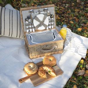 Panier pique nique Pour 4 personnes en osier