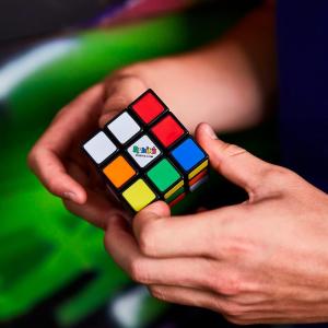 Jeux de réfléxion Rubik’s cube 3X3